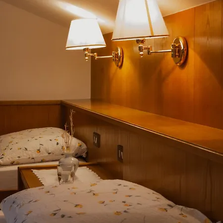Pension Lafod Tirolo Exterior photo